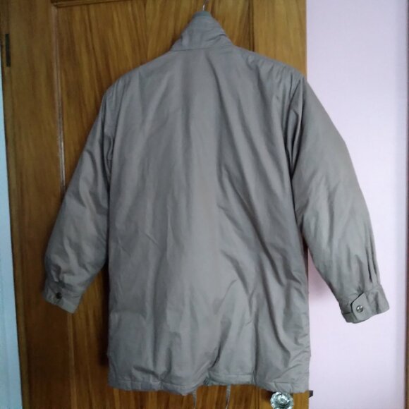 Vintage Eddie Bauer Light Olive Down Coat Size Small - Picture 10 of 12